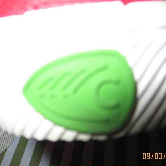 Cariuma OCA Low Sneakers - Picture 15 of 16